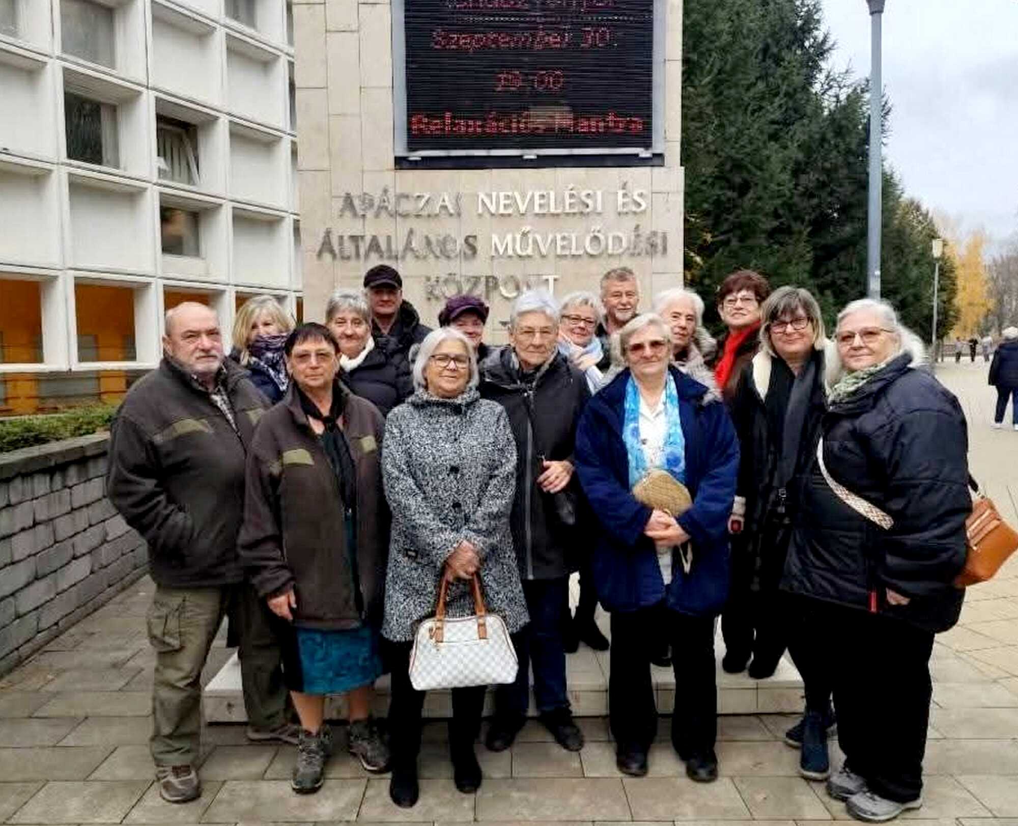 komloi csop onkentesek vilagnap 2025