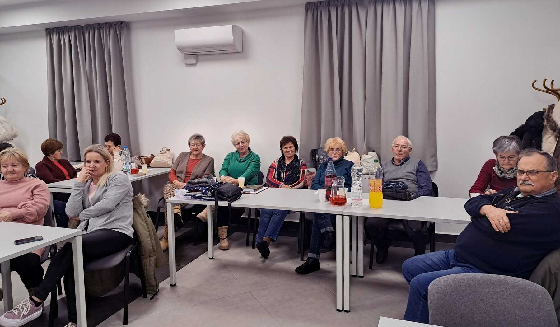 utolso tamburaest mohcsop 2025